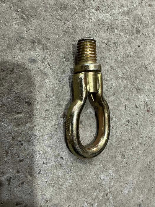 Крюк буксировочный VW Passat VAG