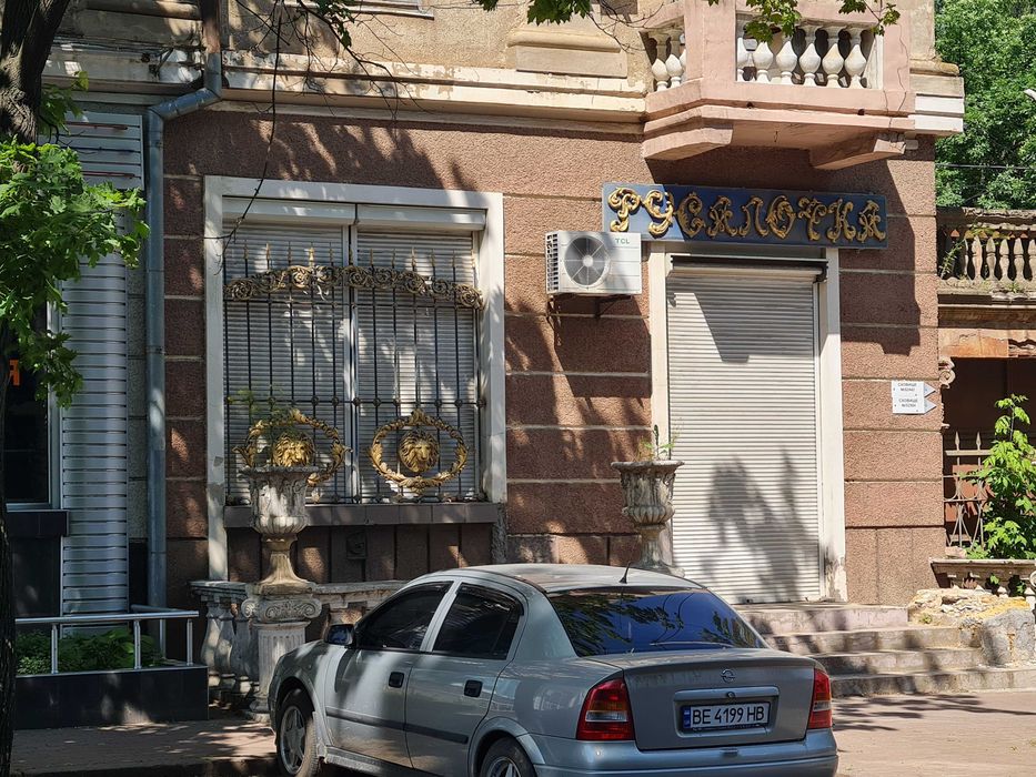 Продаж комерційного приміщення в самому центрі міста, Соборна!