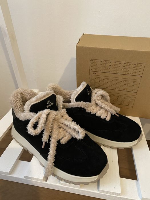 Продам зимові чоботи