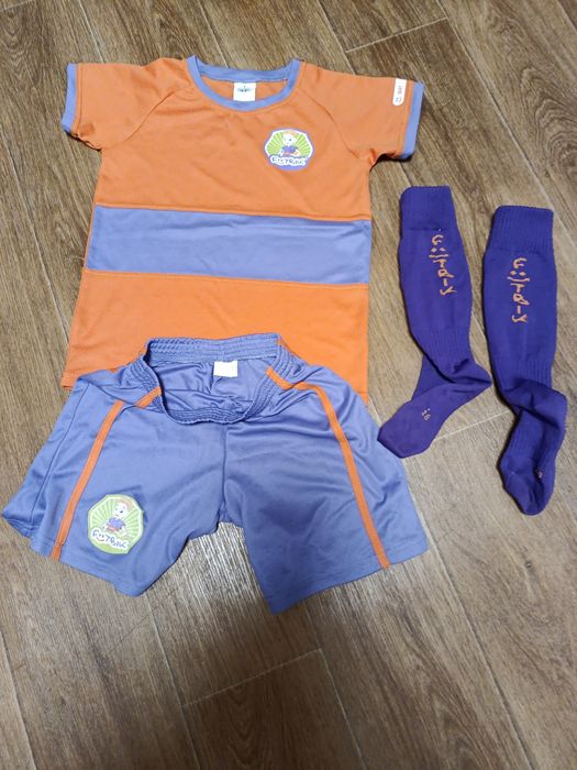 Костюм футбольний.