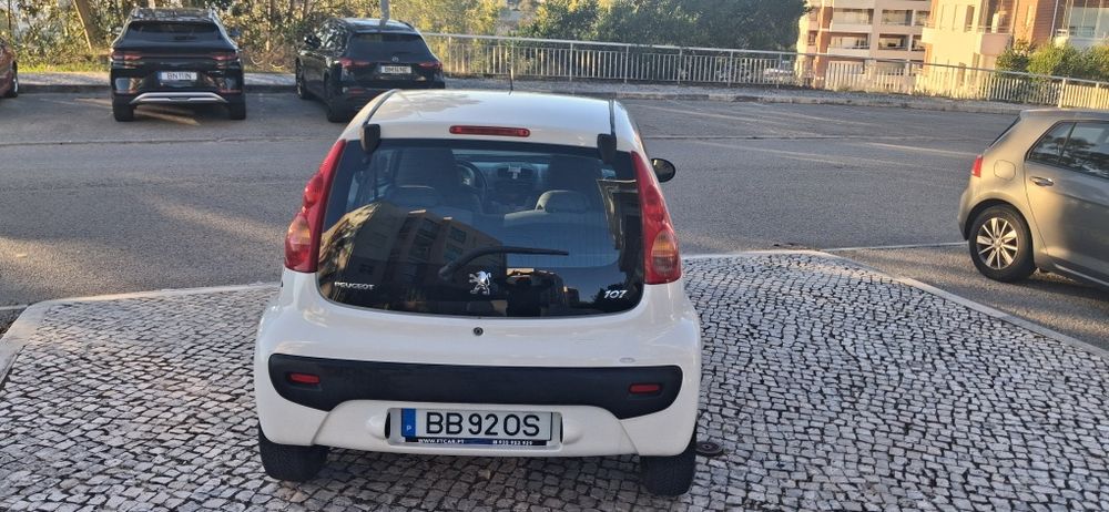 Peugeot  107 . 2009