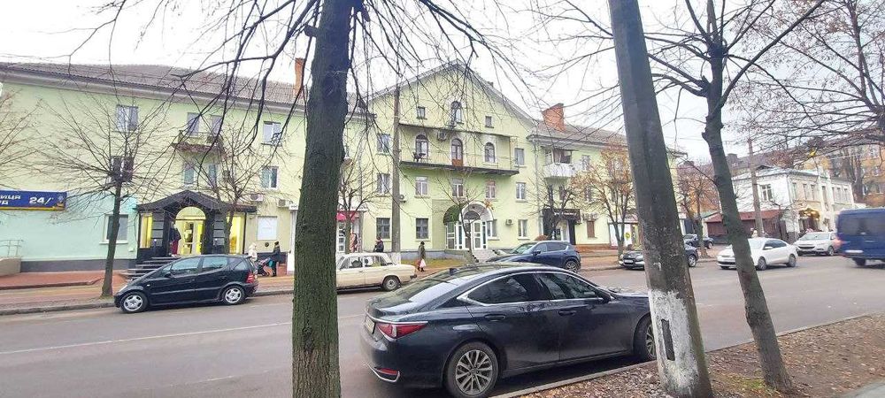 Продаж квартири. Я Мудрого.  Сталінка. Без комісії для покупця!