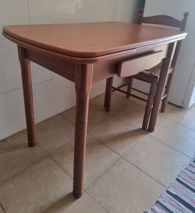 Mesa de Cozinha Extensível