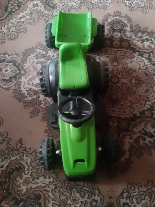 Електро трактор дитячий