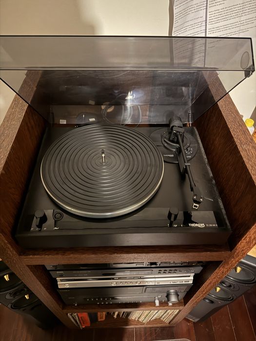 Gira-discos Thorens TD 280 MK III