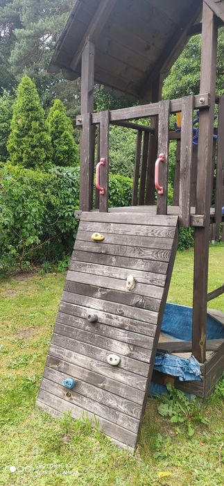 Plac zabaw drewniany,domek, huśtawki