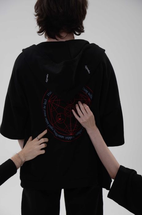 rozpinana bluza z kapturem