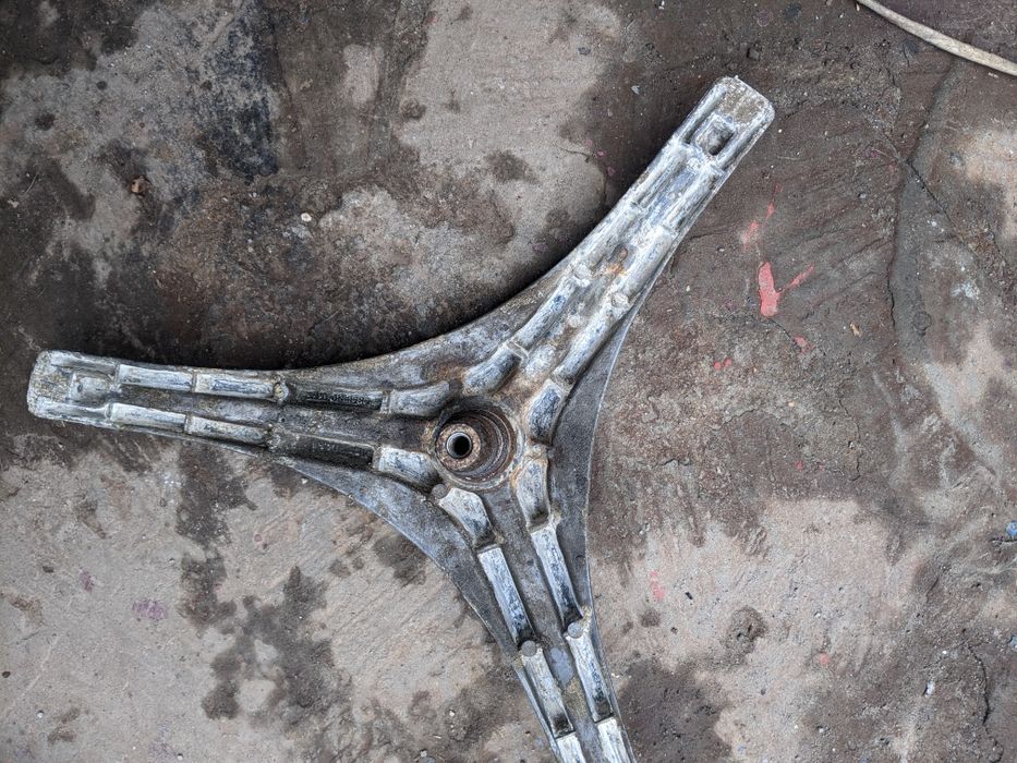 Крестовина Аристон,Индезит 140001511901: 300 грн. - Пральні машини ...