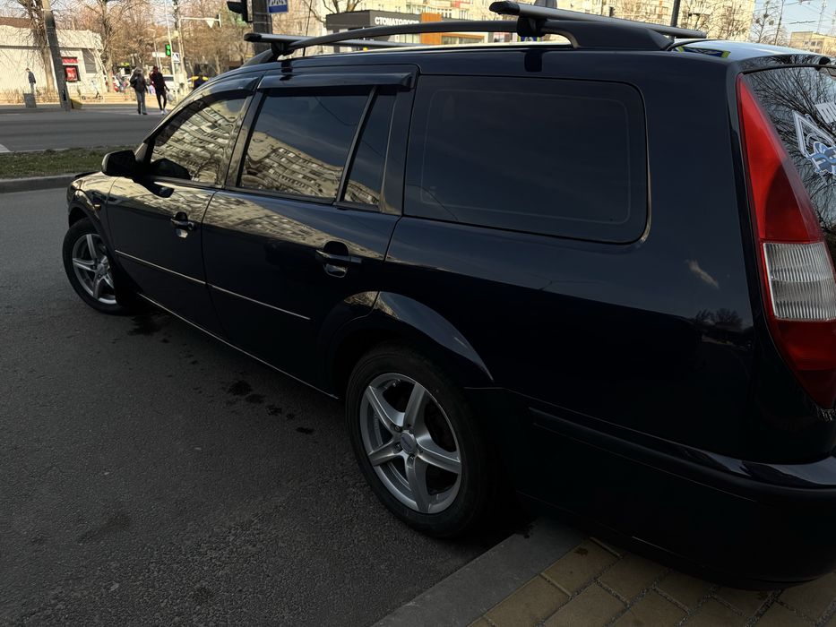 Форд Мондео 3 газ/бензин 1,8 сімейне авто, оплата частинами.