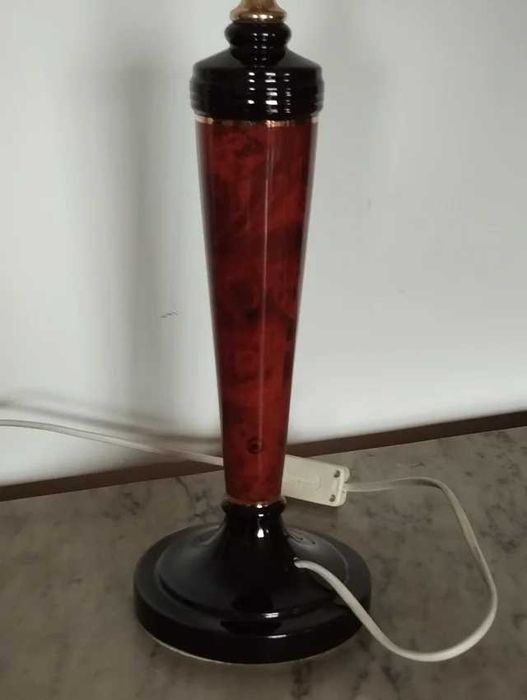 Candeeiro sem abajur