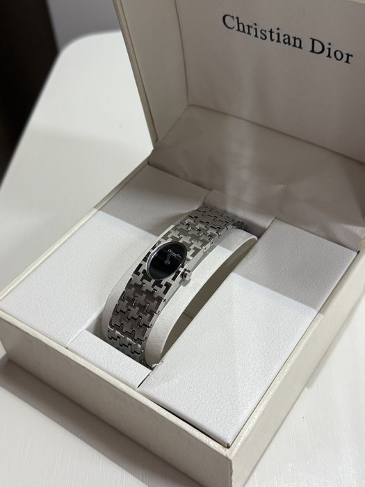 Christian Dior годинник часы