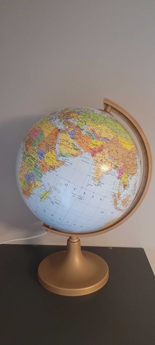 Globus duży podświetlany