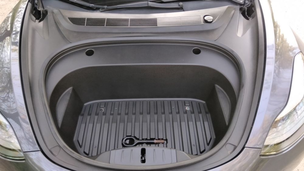 Продам Tesla Model 3 2021