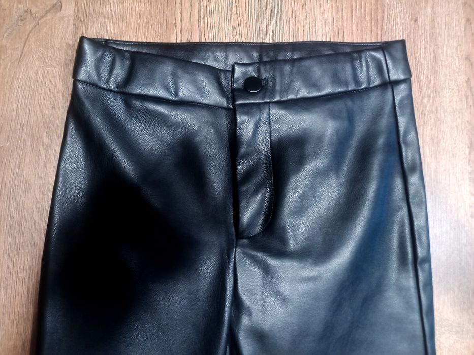 Spodnie dziewczęce r. 140 Reserved