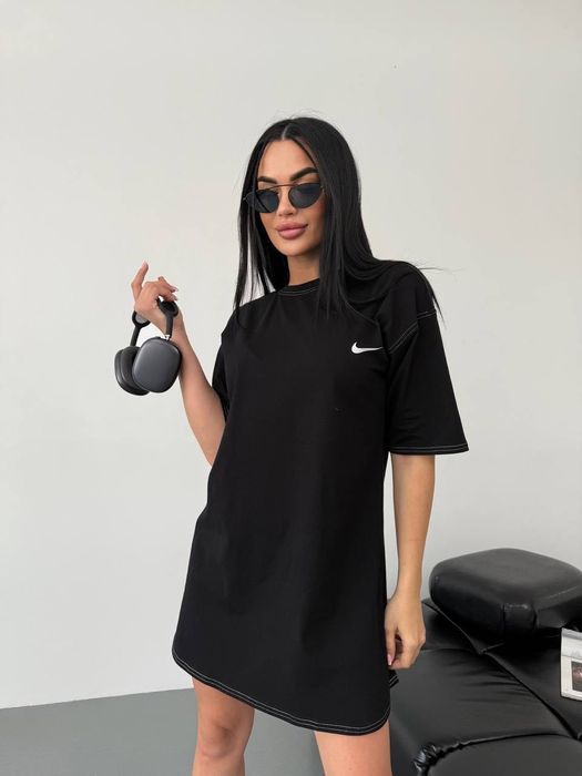 Сукня-футболка Nike оверсайз