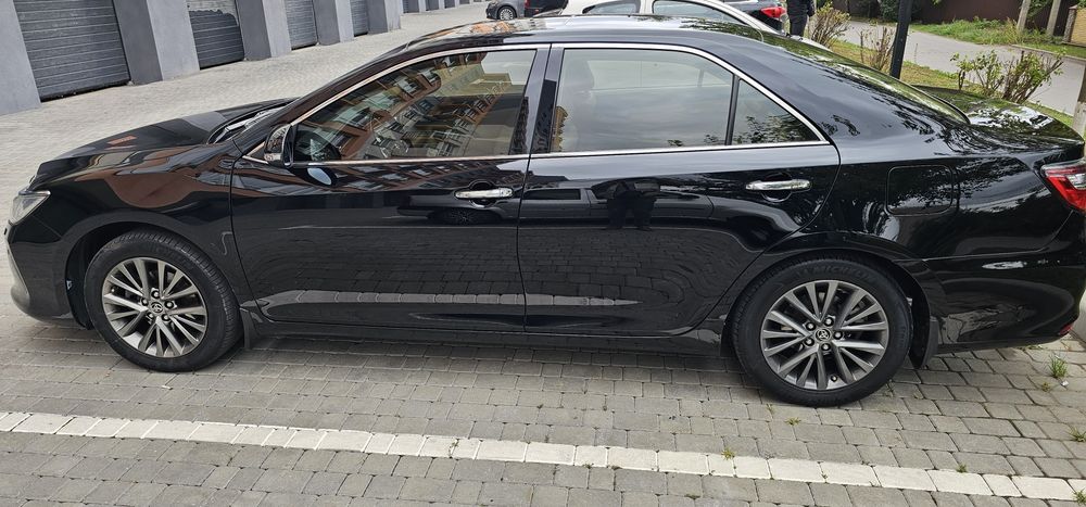 Продам Toyota Camry PREMIUM