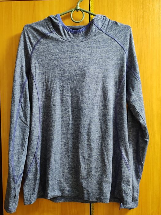 Одяг для спорту, термо кофти,лосіни.