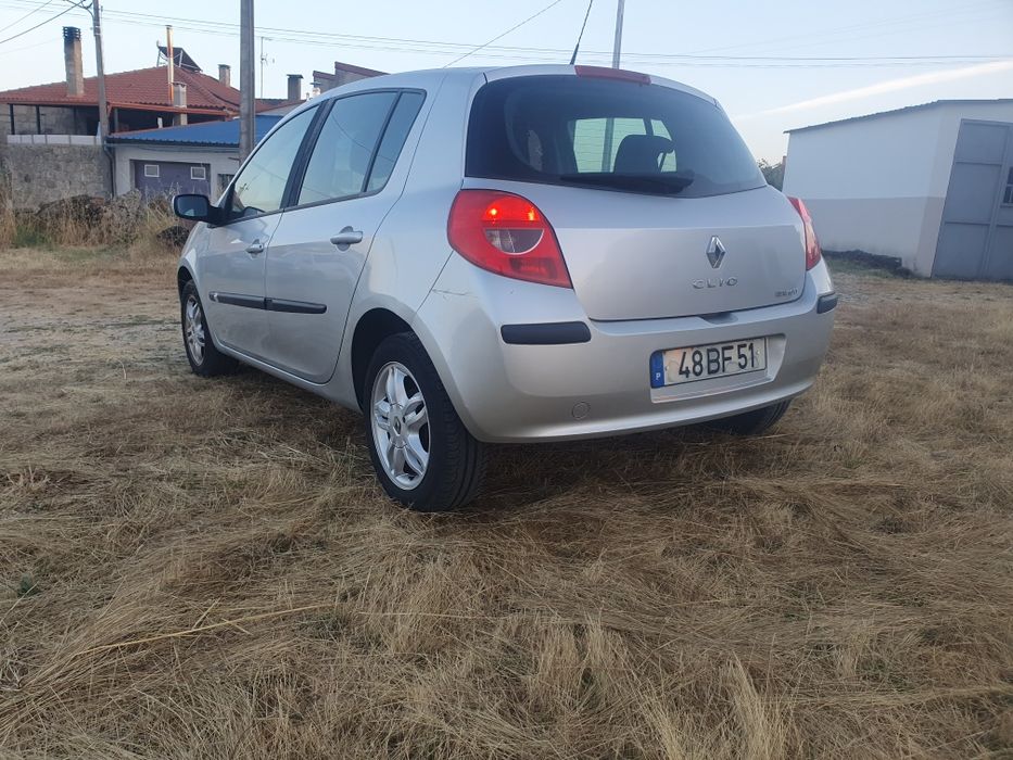 Vendo Renault clio 1.2 gasolina valor fixo do ano 2006 no estado em que se encontra