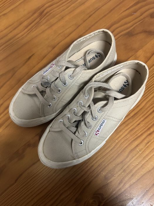 Tenis menina marca Superga tamanho 36