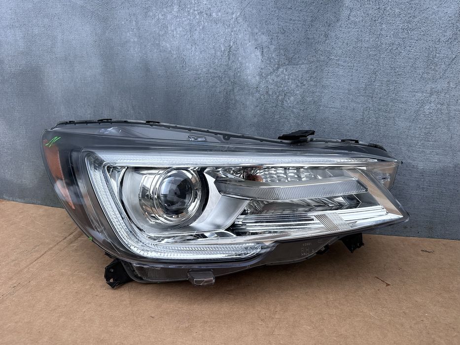 Subaru Ascent фара оригінал full led субару фари