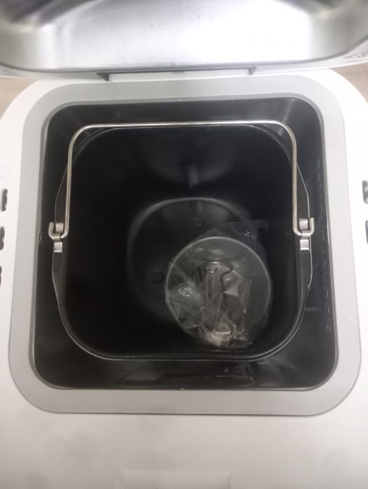 Продам Хлібопіч нова