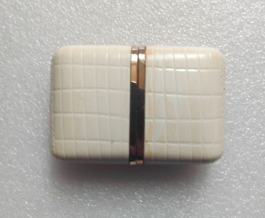 Relógio digital de bolso antigo