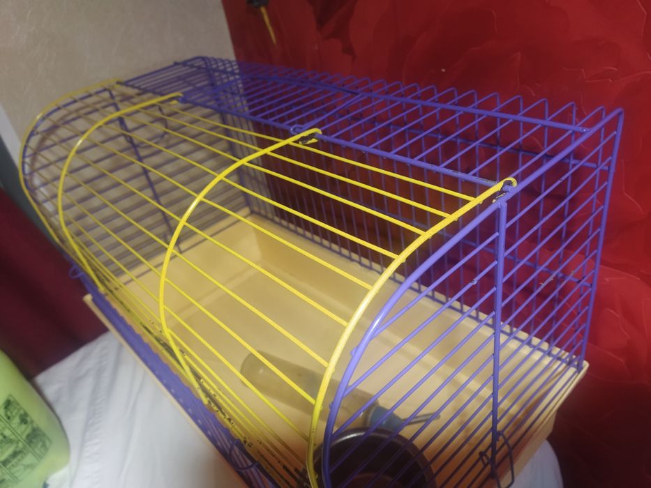 продам клетку вместе с поилкой и миской чит опис