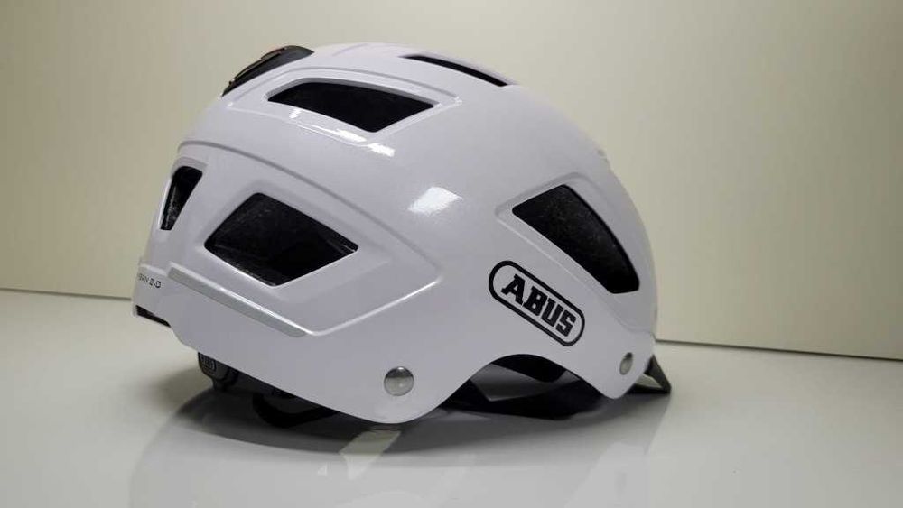 kask rowerowy ABUS HYBAN 2.0 Polar White rozmiar M 52-58cm
