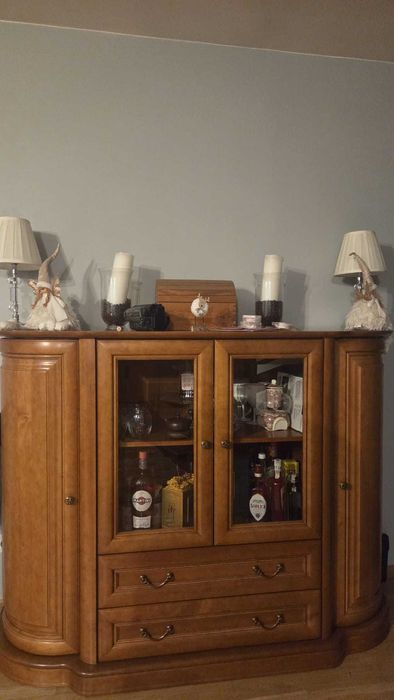 Zestaw komoda drewniana plus kredens