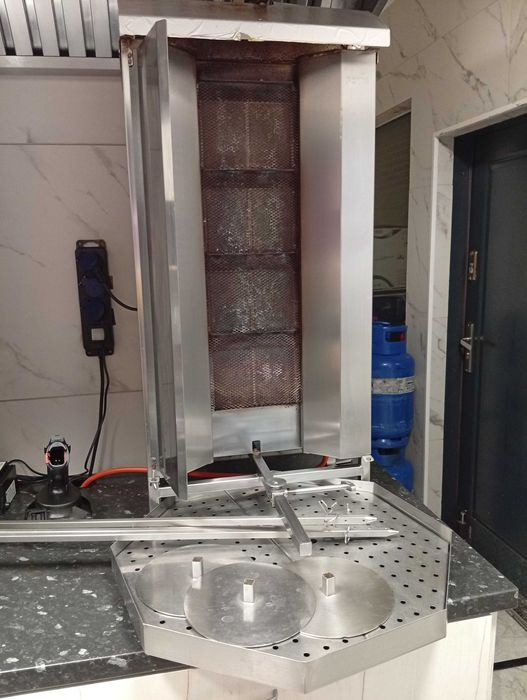 Wyposażenie grill baru