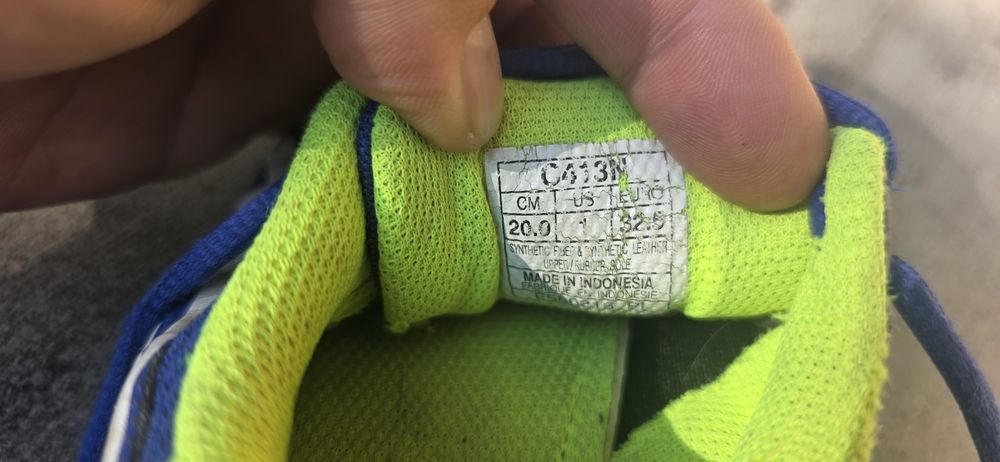 Buty Asics dzieciece rozmiar 32.5