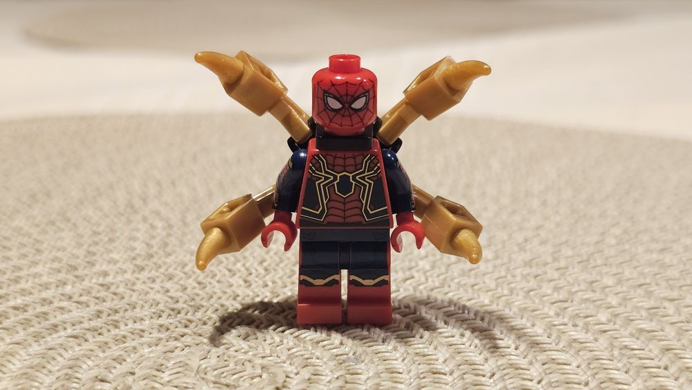 Minifigurka lego marvel Iron-Spider sh510