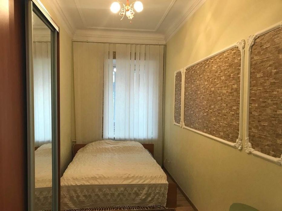 Подобово Хрещатик Вільна зараз! вул. Прорізна 10, 2 кімнати окреміВсі