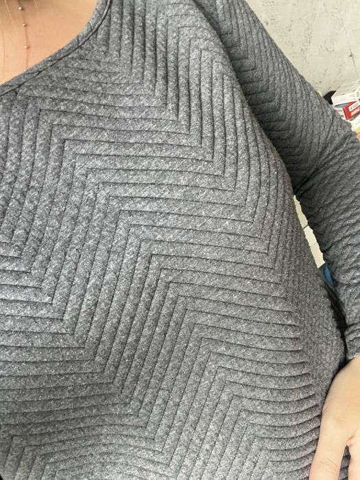 Szara prążkowana bluzka z Diverse – XS