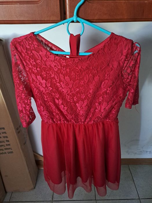 Sukienka koronkowa z tiulową spódnica S
