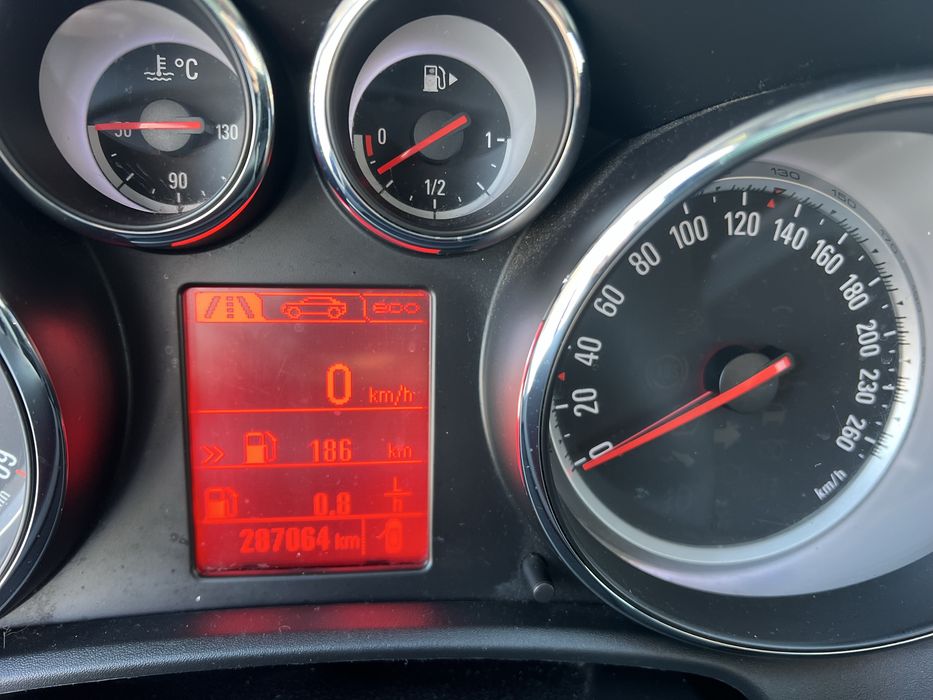 Opel Astra 1.3 cdti  2012 рік