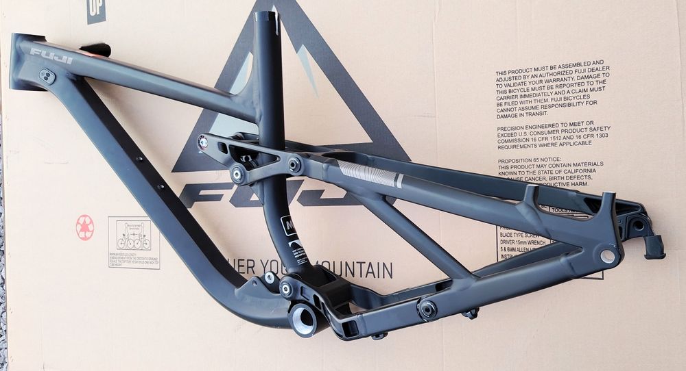 Rama Full MTB FUJI RAKAN LT 29" roz. M 17,5" skok 150mm Enduro Trail AM