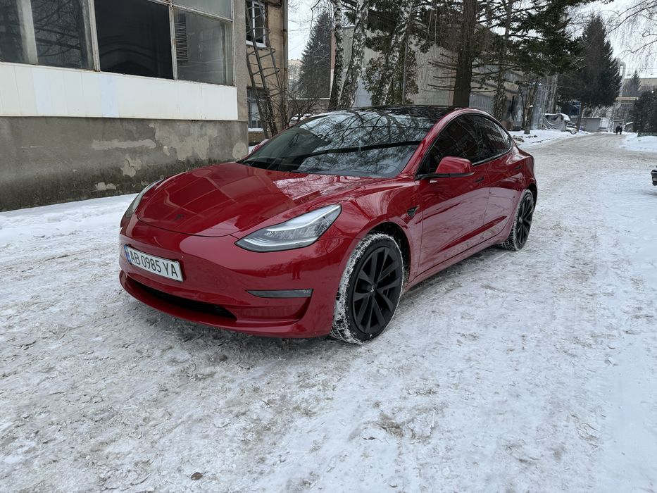 TESLA MODEL 3 (2020 рік)