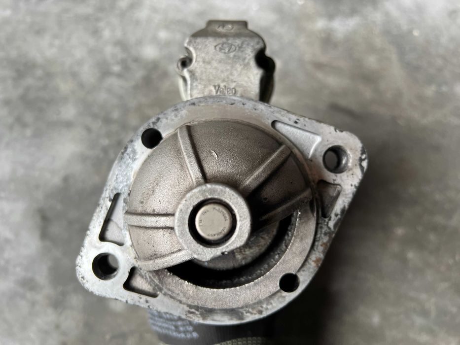 Стартер Hyundai H1 H100 Libero Starex Kia Bongo K-series 2.5 TD 4D56