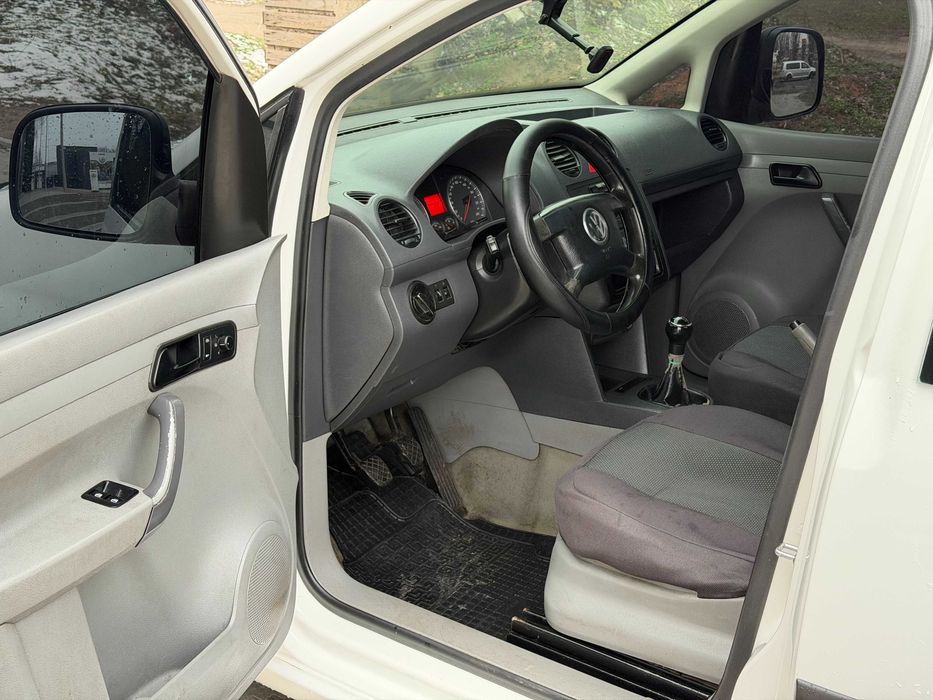 Продам VOLKSWAGEN Caddy пас 2005 2.0d механiка