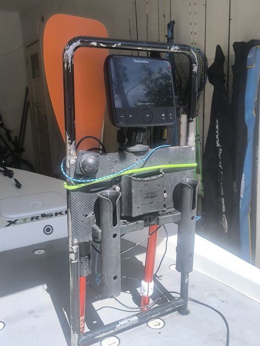 Vende se Skiff Blade 14