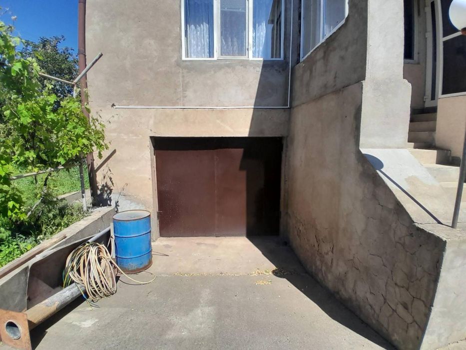 Продається будинок для великрї родини в Центральному р-ні