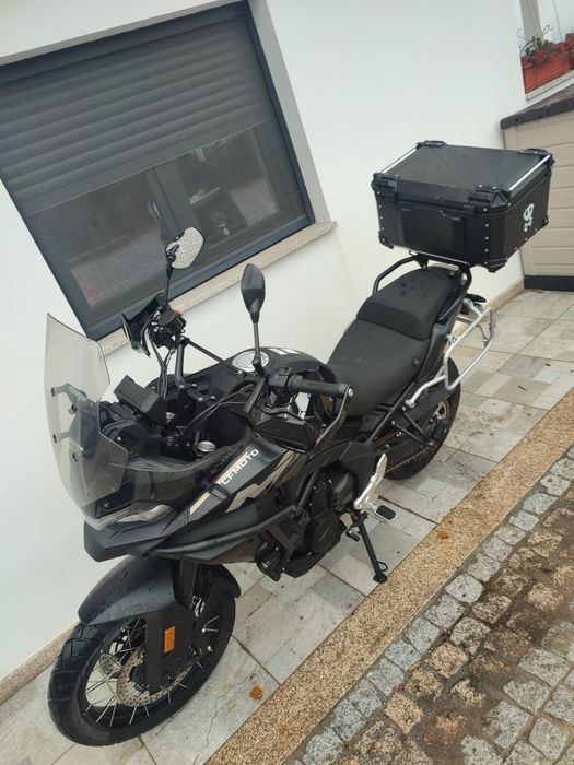 CFMOTO 700MT ADV 2025 (como nova) Troco