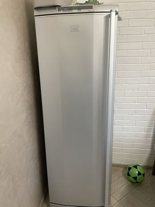 Морозильна камера