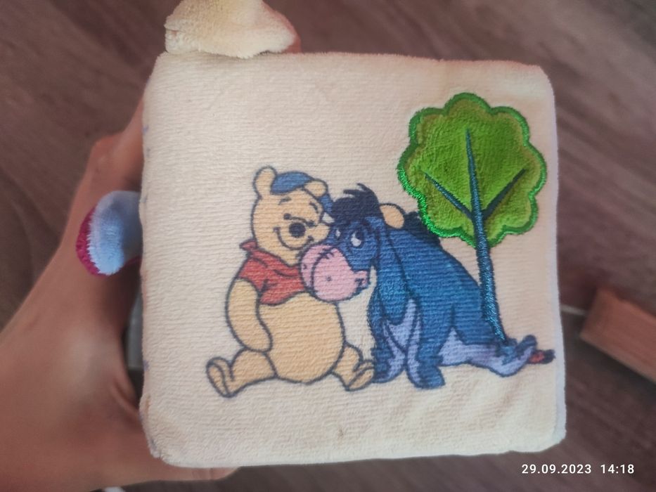 Kostka sensoryczna, Zawieszka Disney Kubuś Puchatek
