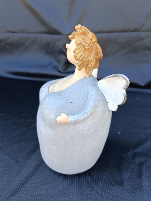 Plastikowa figurka aniołek
