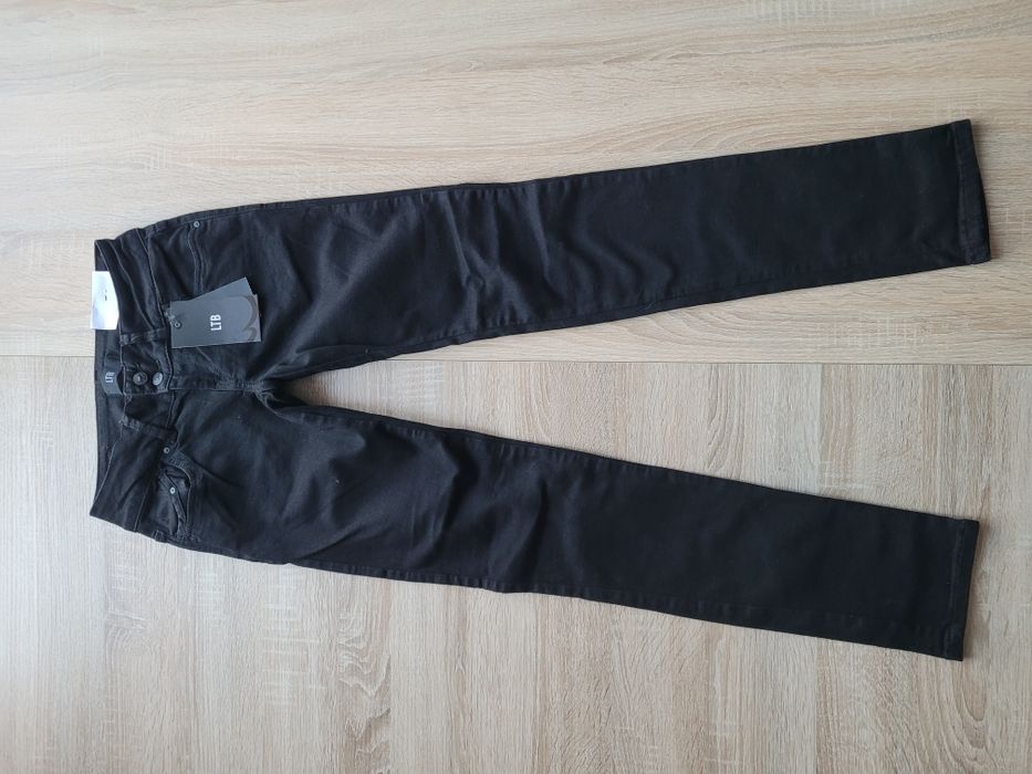 W27 L32 xs s LTB Molly low rise slim czarne spodnie damskie jeansy