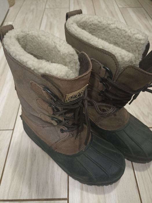 Продам зимове взуття Adventuridge 36-37