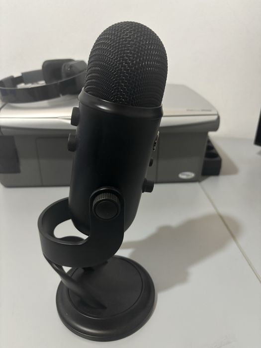 Microfone Blue Yeti edição 10 aniversario USB