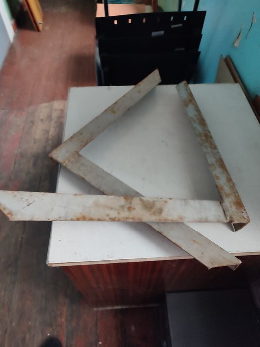 Продам крепление под навес с уголка 50  мм